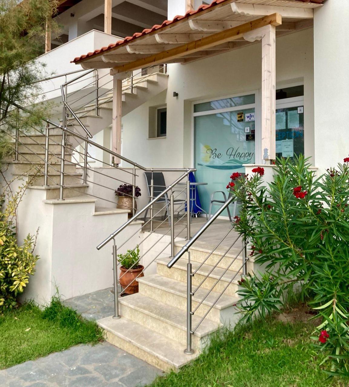 Be Happy Apartments Vourvourou Exterior foto